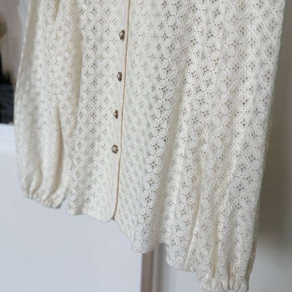 NWT! JOOR'TI Women's Ivory Collared Lace Blouse with Pearl Button Accents Size M - Picture 4 of 10